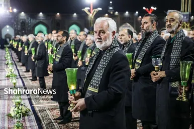 آئین خطبه خوانی شب عاشورا در حرم مطهر رضوی