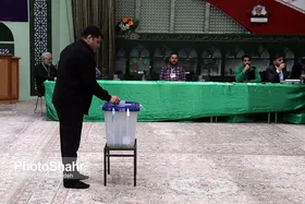 پایان فرایند رأی&zwnj;گیری دومین مرحله دوازدهمین انتخابات مجلس شورای اسلامی در مشهد و آغاز شمارش آرا + فیلم (۲۱ اردیبهشت ۱۴۰۳)