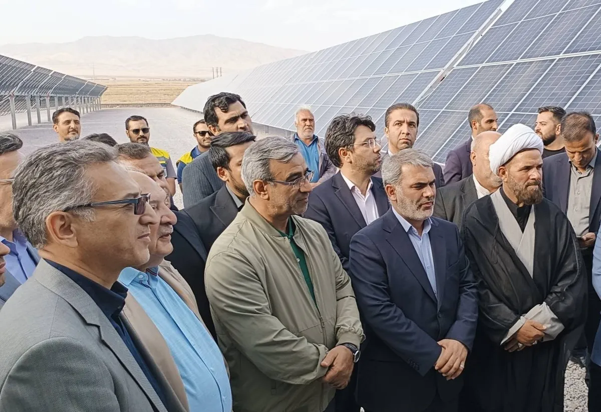 بهره‌برداری و آغاز عملیات اجرایی ۲۱ مگاوات نیروگاه خورشیدی کارخانه سیمان زاوه تربت با حضور استاندار (یکم مهر ۱۴۰۴)