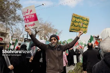 گزارش تصویری | خروش انقلابی نمازگزاران جمعه مشهد در محکومیت جنایات رژیم صهیونیستی و آمریکا