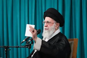 بازتاب بیانات مقام معظم رهبری در رسانه&zwnj;های جهان | تسلیم فشار نخواهیم شد