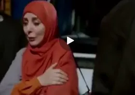 کنایه سریال ۰۲۱: جهیزیه دخترم توی خونه بود، به کل از بین رفت! + فیلم