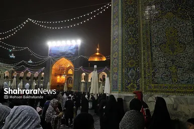 شب عید مبعث در حرم مطهر رضوی