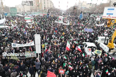گزارش تصویری حضور باشکوه مردم مشهد در راهپیمایی ۲۲ بهمن