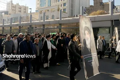 مراسم تشییع پیکر حجت‌الاسلام هادی از چهره‌های جهادی افغانستانی در مشهد