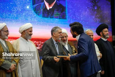 گزارش تصویری | مراسم اختتامیه بیست‌ویکمین جشنواره بین‌المللی فرهنگی هنری امام رضا (ع) در مشهد