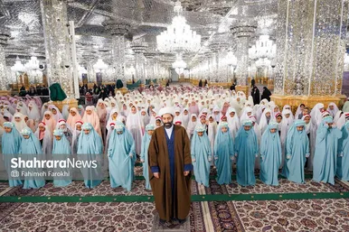 گزارش تصویری | جشن تکلیف دانش آموزان دختر مدارس غیر دولتی در حرم مطهر رضوی