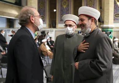 دیدار جمعی از مسئولان نظام و مهمانان شرکت کننده در کنفرانس وحدت اسلامی با رهبر معظم انقلاب