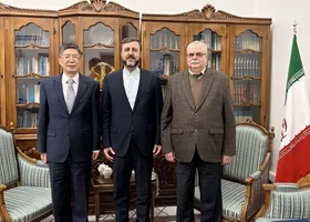 غریب آبادی با سفرای چین و روسیه در تهران رایزنی کرد