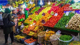 قیمت میوه در بازار کاهشی شد + (جدیدترین قیمت&zwnj;ها ۱۹ تیرماه ۱۴۰۰)