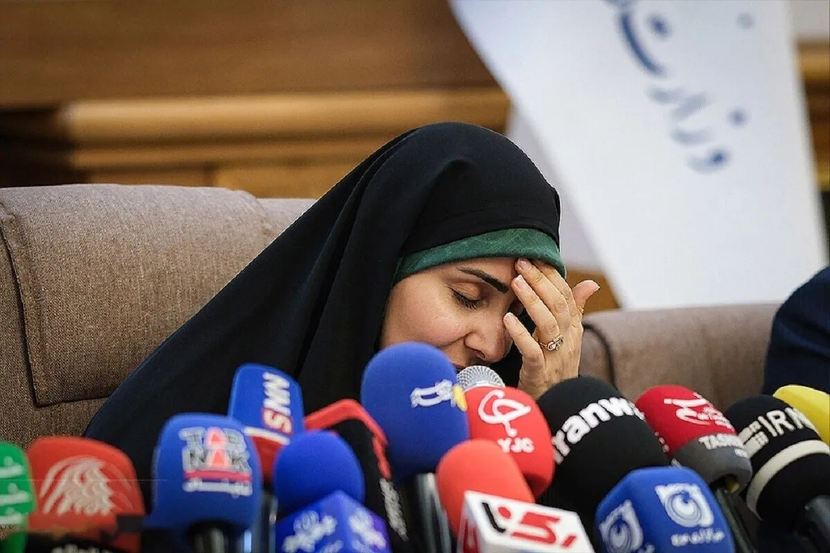 کسالت نمادین در بزنگاه پاسخگویی | ماجرای بستری‌شدن وزیر راه در بیمارستان چیست؟