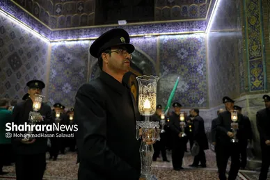 تصاویری از آئین شام غریبان امام رضا (ع) در حرم مطهر رضوی