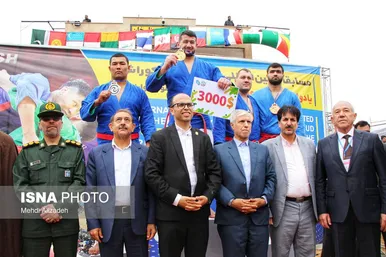 مسابقات کشتی با چوخه اسفراین