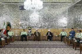 تولیت آستان قدس رضوی: نظامیان دژ استوار مردم و مایه عزت دین و امنیت جامعه&zwnj;اند | فرماندهی رهبر انقلاب مسیر جنگ را تغییر داد