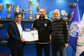 سهراب بختیاری&zwnj;زاده رسما سرمربی استقلال شد