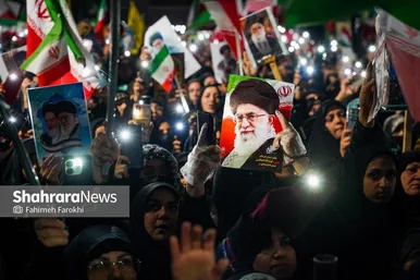 گزارش تصویری | خونخواهی رهبر شهید در میدان فجر مشهد