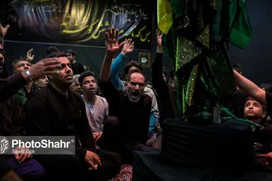 مراسم «علم کشی» مهاجران افغانستانی در مشهد