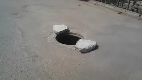 سقوط ناگهانی یک نابینا در کانال بدون دریچه و محافظ + فیلم
