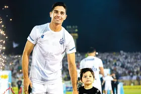 مدافع مشهدی رکورددار صعود به لیگ برتر| شاهکار &laquo;فارغ&raquo;
