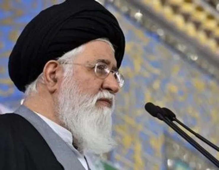 آیت الله علم الهدی: به زمزمه های مسموم دشمنان توجهی نکنید