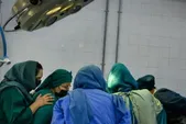 یکسان‌سازی به‌سبک طالبان | حقوق کارمندان زن در افغانستان فقط ۵ هزار افغانی