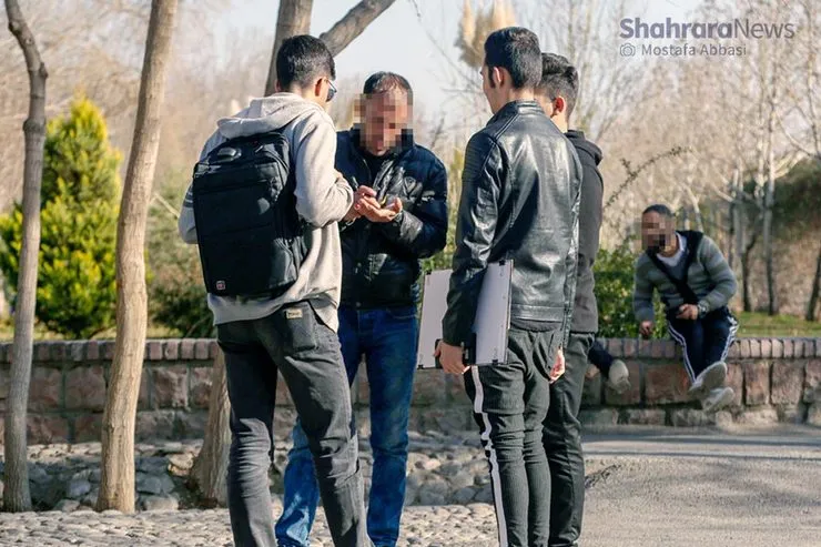 روایت میدانی از فروش و استعمال مخدر گل در بوستان‌ها | گل‌باز‌ها به بهشت نمی‌روند!