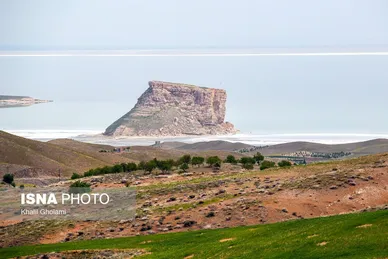 تفریح در بخش پرآب دریاچه ارومیه