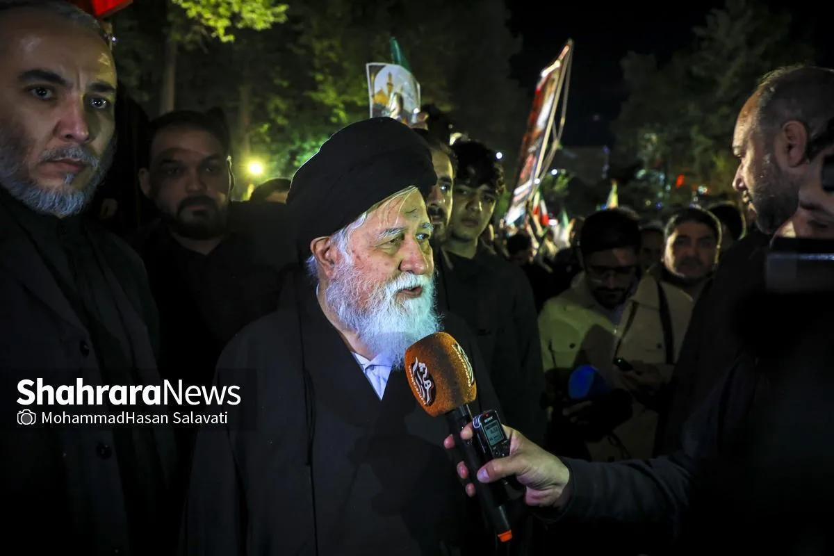آیت‌الله علم‌الهدی: مردم دنیا از ما به عنوان یک ملت مقاوم و پیروز، تمجید و حمایت می‌کنند