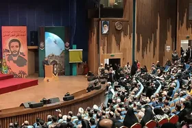 عضو مجمع تشخیص مصلحت نظام: متجاوز به ایران را رها نمی&zwnj;کنیم