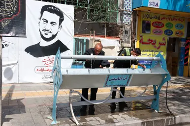 خدمات رسانی معاونت خدمات شهری شهرداری مشهد به عزاداران حسینی در روز تاسوعا