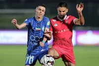 واکنش تند مدیرعامل پرسپولیس به شایعه قهرمانی زودهنگام استقلال در شرایط جنگی
