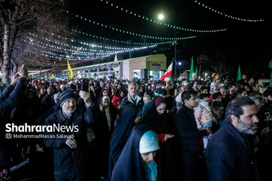 گزارش تصویری | گلباران حرم مطهر امام‌رضا(ع) در شب میلاد حضرت جوادالائمه(ع) (۲۱ دی ۱۴۰۳)