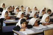 ۶۰۰ هزار کودک بازگشته به افغانستان از تحصیل محروم‌اند