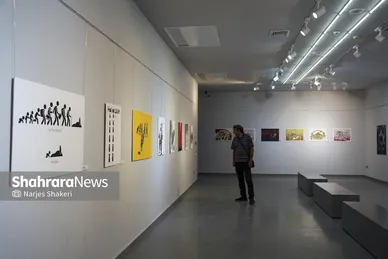 گزارش تصویری | نمایشگاه کاریکاتور «هولوساید»