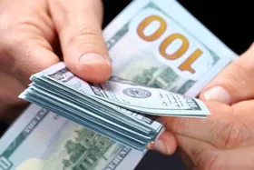 پیش&zwnj;بینی قیمت دلار پنجشنبه (یکم آذر ۱۴۰۳)