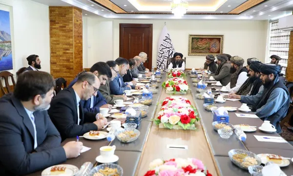ملا برادر با هیئت دیپلماتیک ایران در کابل دیدار کرد