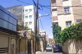 نگرانی شهروندان از سقوط ستون&zwnj;های قدیمی و فرسوده برق در مشهد