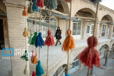 گزارش تصویری | «رفوگری»؛ هنری رو به خاموشی