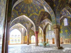 مجازات حبس یک تا ۱۰ سال برای یادگاری&zwnj;نویسی و آسیب به آثار تاریخی