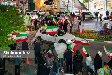 گزارش تصویری | سی‌وچهارمین خروش شبانه مشهدی‌ها در حمایت از نیروهای مسلح