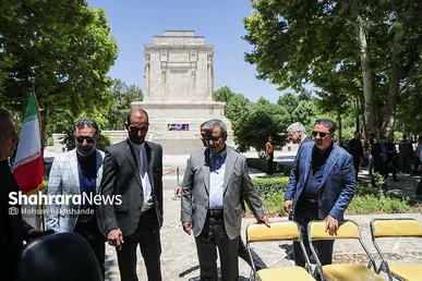 گزارش تصویری | نشست خبری استاندار خراسان رضوی در آرامگاه فردوسی