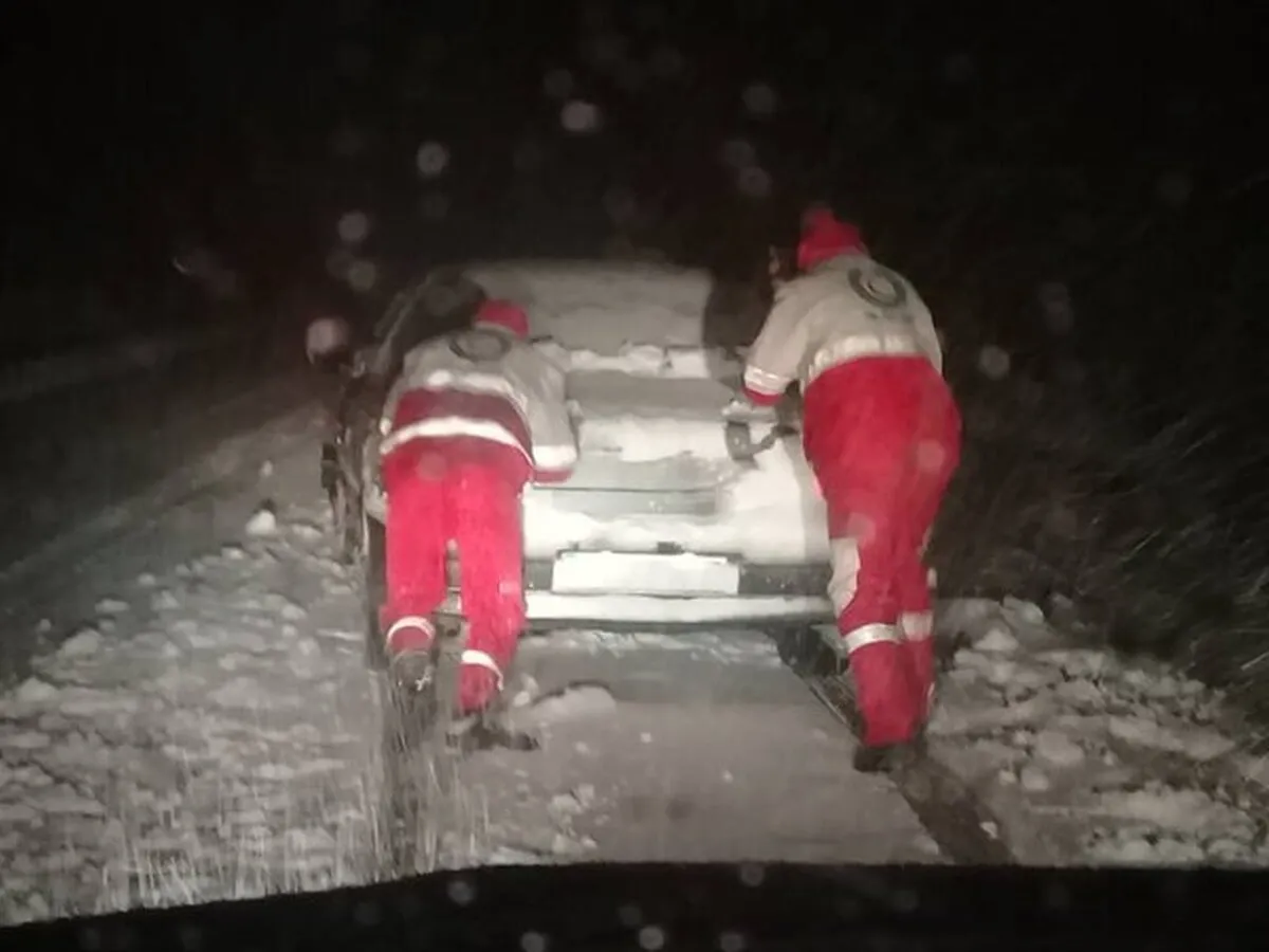 هشدار پلیس راه درباره تشدید برف و کولاک در محور‌های برون‌شهری چند استان (۸ دی ۱۴۰۴)