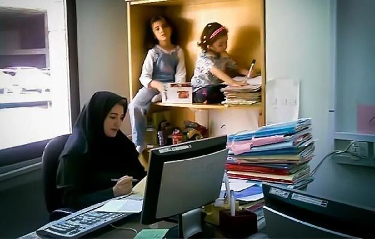 دستورالعمل بازنشستگی مادران شاغل با حداقل ۲۰ سال سابقه ابلاغ شد (۲۴ آبان ماه ۱۴۰۴) + جزئیات