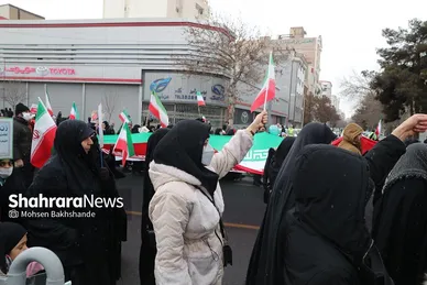 گزارش تصویری حضور باشکوه مردم مشهد در راهپیمایی ۲۲ بهمن