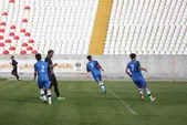 پیروزی شادکام در نوشهر، تساوی شریعت در مشهد