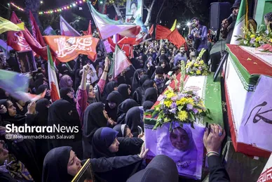گزارش تصویری | مراسم وداع با پیکر مطهر شهدای سنگر خیابان