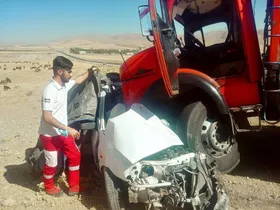 ۶ سرنشین پراید در تصادف با خاور جان باختند