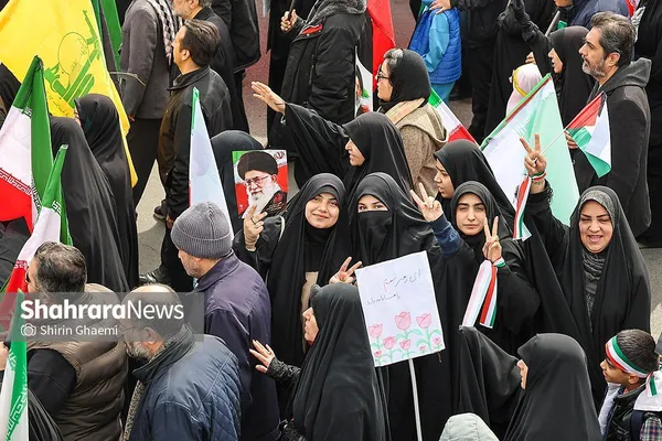 زنان و دختران ایران پای کار انقلاب + فیلم و  عکس