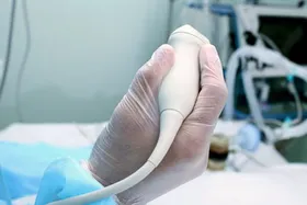 الزام حضور محرم و یکی از کارکنان هم&zwnj;جنس در سونوگرافی زنان