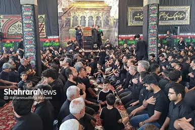 ظهر عاشورا در هیئت قندهاری‌های مشهد